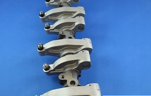 Artikel: Rocker arm bridge cam rocker arm bridge ISUZU 4HK1 valve Hochwertiger Artikel aus unserem O