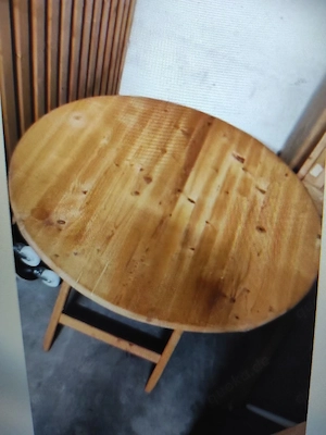 Holztisch, Braun Beige,Durchmesser 170 cm, Höhe 70 cm.