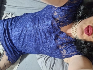 In Freising...Crossdresser hat Lust auf eine Frau die sich ausleben will