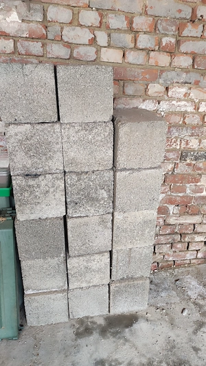 Beton Hohlblocksteine 18 Stück  Bild 2