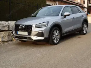 Audi Q2 Q2 S-tronic advance AHK NAVI Matrix Rückfahrcam As