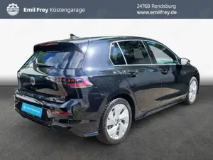 Volkswagen Golf VIII R-Line 2,0 l TDI DSG Kamera Black Style