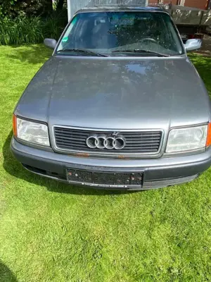 Audi 100