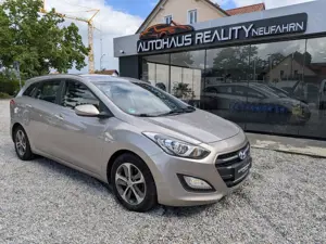 Hyundai i30 Trend+AUTOMATIK+KLIMA+PDC+SITZHEIZUNG