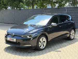 Volkswagen Golf VIII Lim. Style 1.5 TSI Alcantara Navi ACC