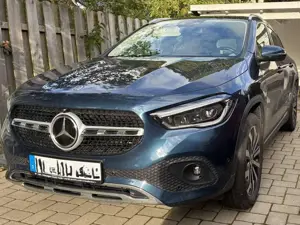 Mercedes-Benz GLA 250 GLA 250 e Progressive Leder Beige+AHK+360+Distro+Pano+Keyless+Multibeam+SHZ+Si