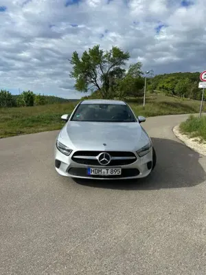 Mercedes-Benz A 220