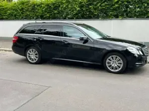 Mercedes-Benz E 220 E 220 T CDI DPF BlueEFFICIENCY 7G-TRONIC Avantgarde