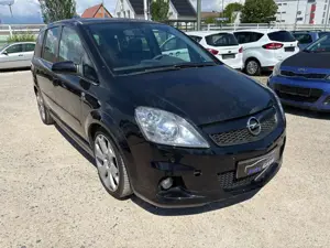 Opel Zafira OPC
