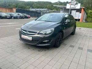 Opel Astra J Sports Tourer Style** TÜV-NEU **