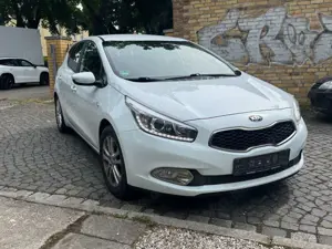 Kia Ceed / cee'd Ceed 1.4 CVVT Spirit