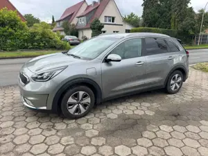 Kia Niro Spirit Plug-in Hybrid *Leder+Xenon*Guter Zu
