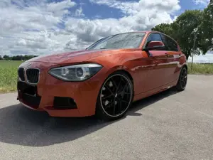 BMW 120 120d M Paket 19"  Navi Prof. HK Valencia Orange
