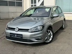 Volkswagen Golf VII Comfortl. ACC KAMERA AHK WINTERPKT NAVI