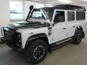 Land Rover Defender Defender 110 DPF Station Wagon Adventure