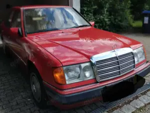 Mercedes-Benz 200 WDB 124