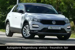 Volkswagen T-Roc 4Motion *SPORT*LED*NAVI*AHK*PDC*SITZHZ*