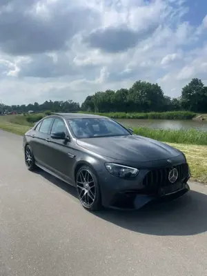 Mercedes-Benz E 63 AMG S 4Matic+ T Speedshift MCT-9G Final Edition