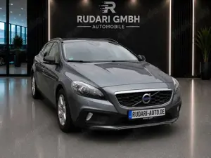 Volvo V40 Cross Country You!