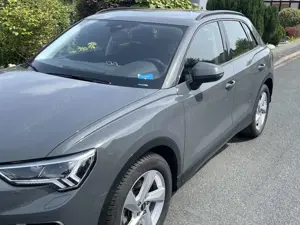Audi Q3 Advanced Werksgarantie bis9/27