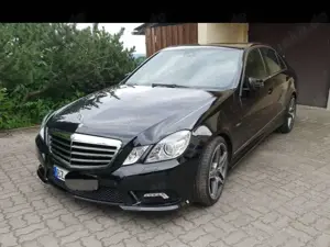 Mercedes-Benz E 350 E 350 CGI BlueEFFICIENCY 7G-TRONIC Avantgarde