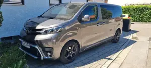 Toyota Proace Proace D-4D 2,0-l-D-4D L2 (7-Si.) Autm. Verso Executive