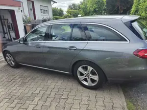 Mercedes-Benz E 220 E 220 d (213.204)