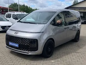 Hyundai STARIA Premium 2.2 CRDi Rollstuhllift