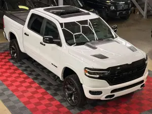 Dodge RAM 1500 5.7 4X4 LIMITED Night LPG Pano Head-Up