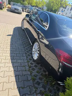 Mercedes-Benz E 350 E 350 d 4Matic 9G-TRONICAvantgarde