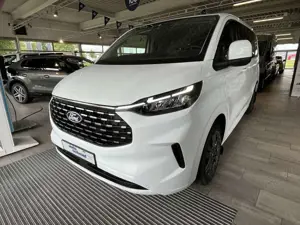 Ford Tourneo Custom L1 Titanium ACC + AHK + Leder