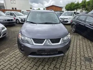 Mitsubishi Outlander 2.2 DI-D Instyle