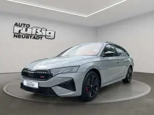 Skoda Octavia Combi 2.0 TSI 195 kW RS 2.0 TSI  AHZV
