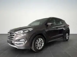 Hyundai TUCSON 1.6 Advantage AT 4WD /SHZ/NAVI/PDC V+H/