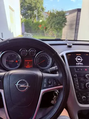 Opel Astra Edition