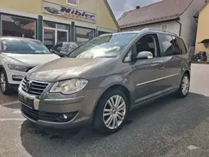Volkswagen Touran 2.0 TDI Highline 7-SITZE+AHK+PDC+KLIMA