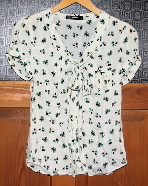 Bluse von Hallhuber, cremefarben, mit Schluppe, Gr. 34