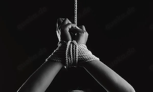 Zwei Frauen für Erotik-Abenteuer-Spiel gesucht 