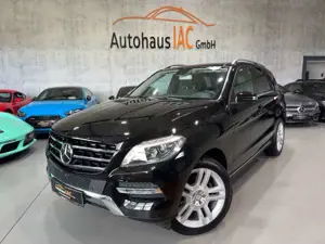 Mercedes-Benz ML 350 /CDI/BlueTec/PANO/LED/AHK/ALCANT/360*/
