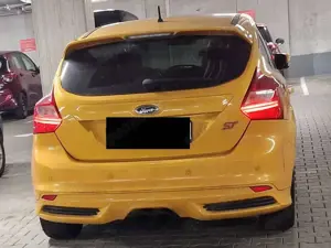 Ford Focus Ford Focus ST 2.0 EcoBoost – Vollausstattung, 250 PS, ACC, Parkassistent, Scheckheft!