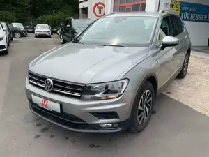 Volkswagen Tiguan 2.0 TDI Navi Klima AHK SHZ ACC PDC