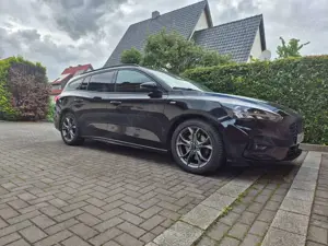 Ford Focus Focus Turnier 1.5 TDCi DPF Start-Stopp-System ST-Line