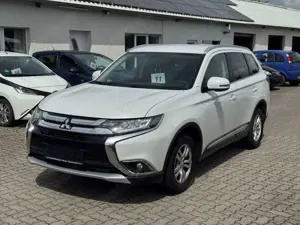 Mitsubishi Outlander SUV-Star 2WD