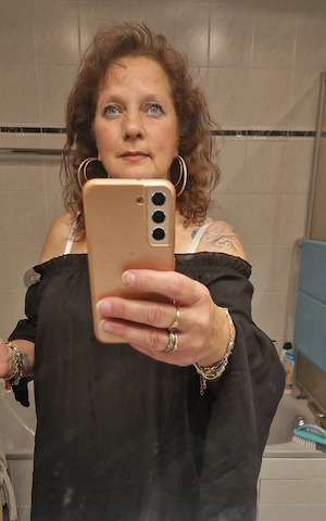 Frau sucht job , brauche 3900   