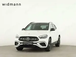 Mercedes-Benz GLA 200 *AMG*RückKamera*Panodach*Keyless*WinterP