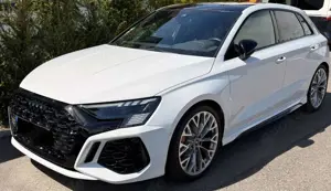 Audi RS3 Panodach. Perfekt. Gerade gewartet.