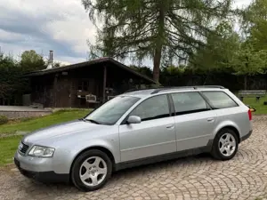 Audi A6 1.8Turbo 150PS Avant, 5Gang, ZR NEU, 1Hand!!