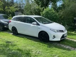 Toyota Auris Auris 1.8 VVT-i Hybrid Automatik Touring Sports Life Plus