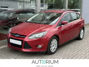 Ford Focus Lim. Titanium 1.HAND TEMP SZHZG LM KLIMA