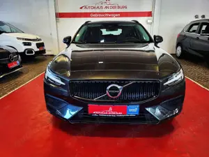 Volvo V60 Momentum Core